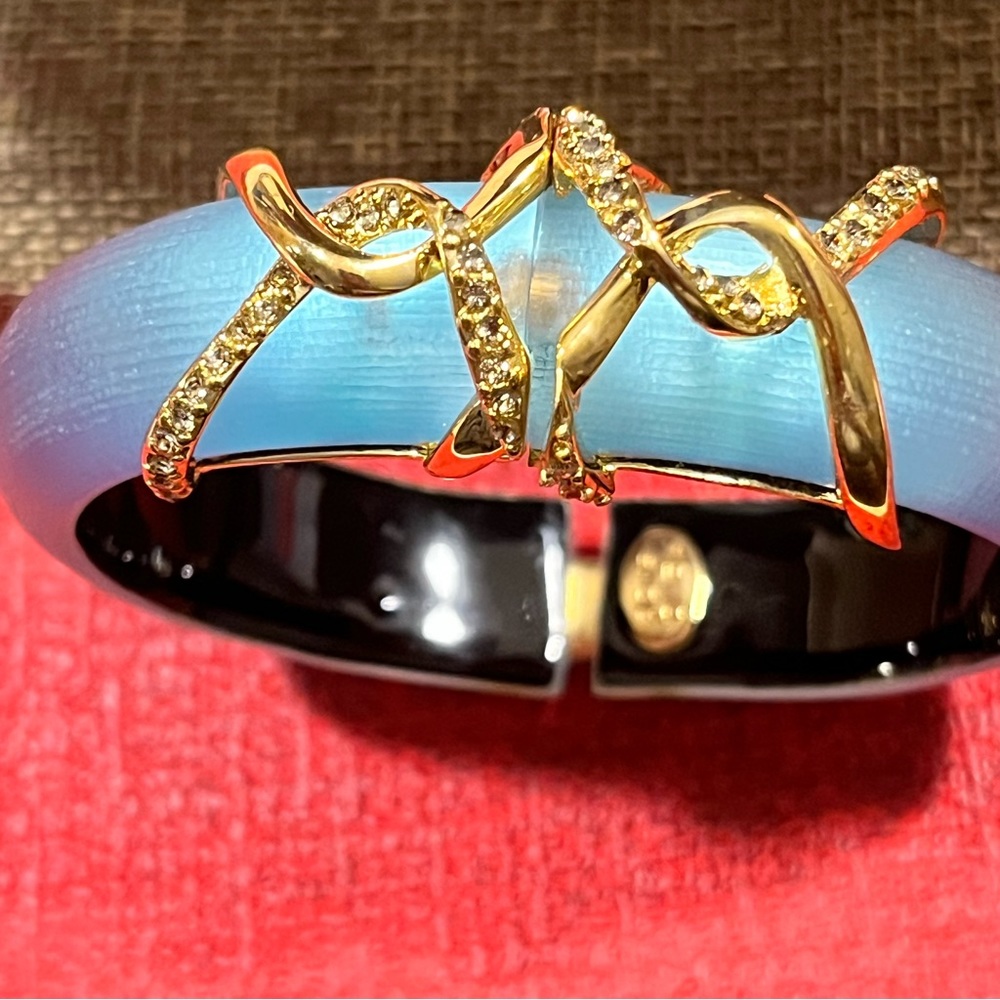 ALEXIS BITTAR PRE-LOVED AUTHENTIC ICY BLUE LUCITE;14K GOLD-PLATED BRASS BRACELET - Picture 3 of 12